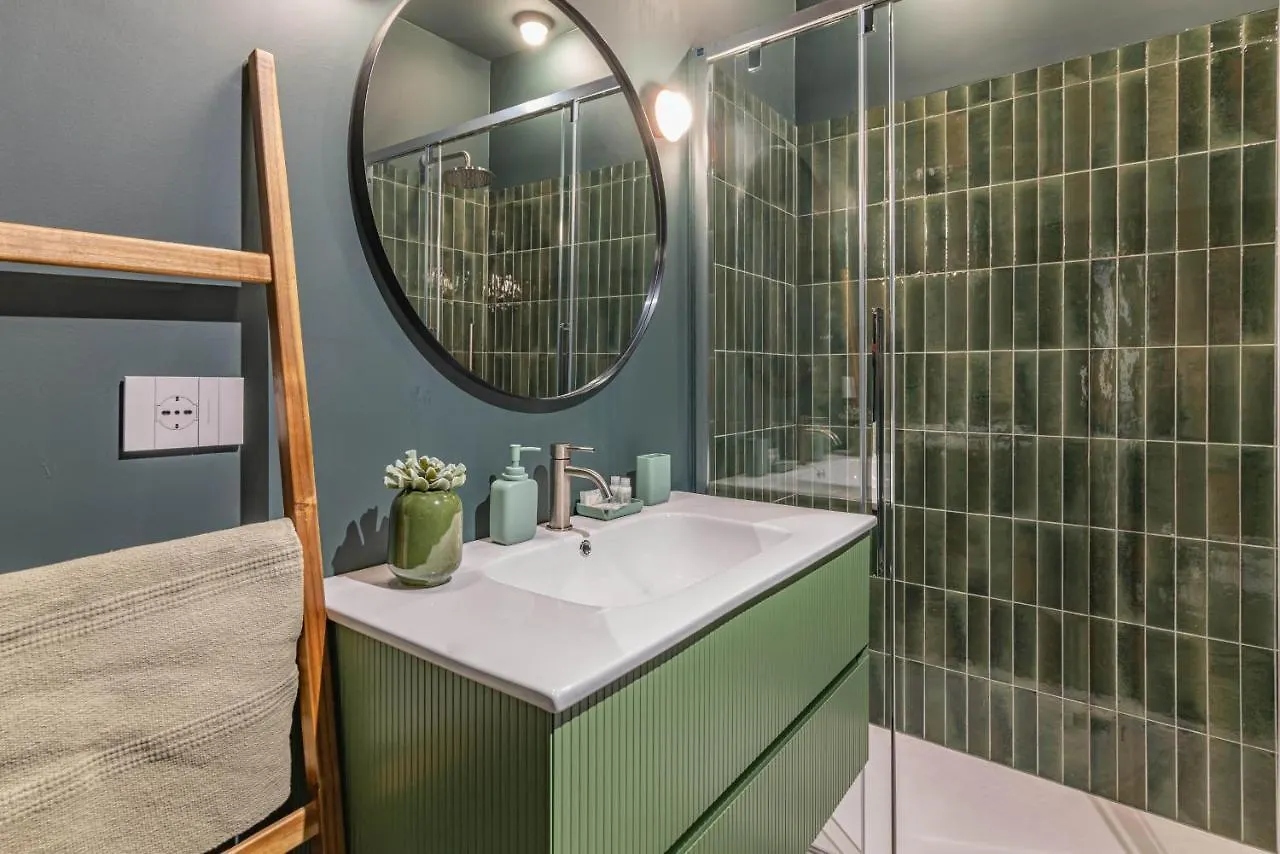 Luxury Apartment - Free Parking - Duomo-Navigli Milan Italy