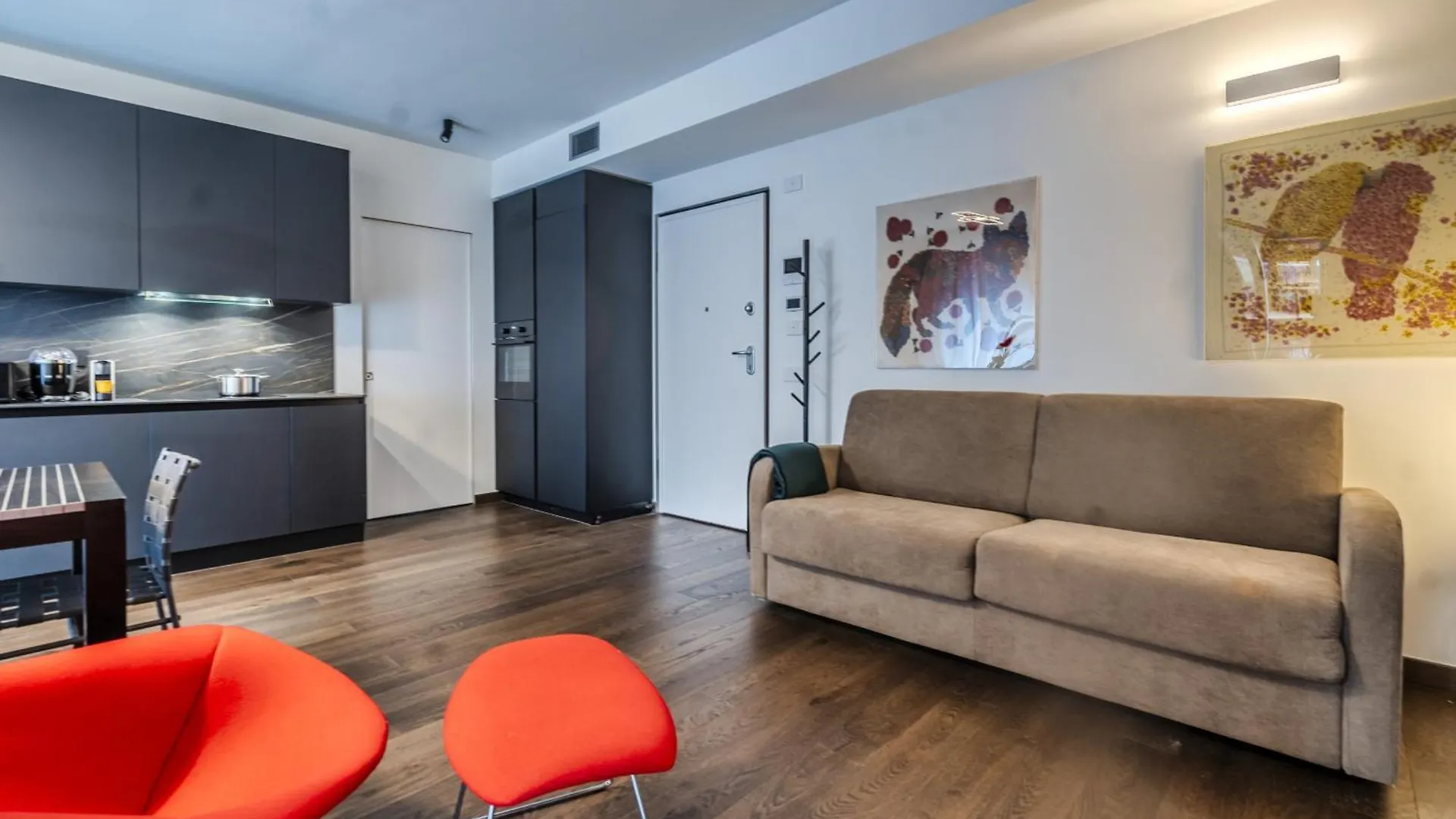 Luxury Apartment - Free Parking - Duomo-Navigli Milan 0*,  Italy