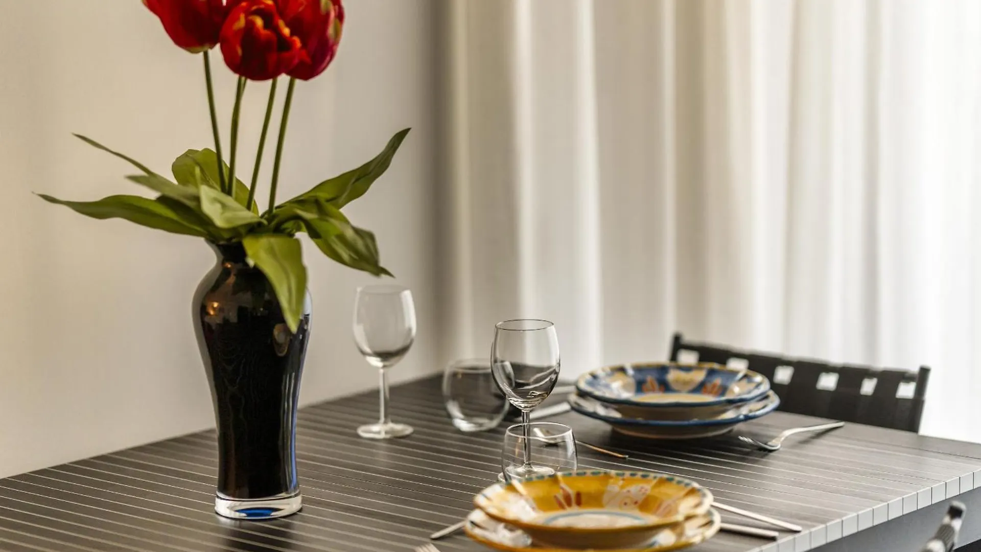 Luxury Apartment - Free Parking - Duomo-Navigli Milan
